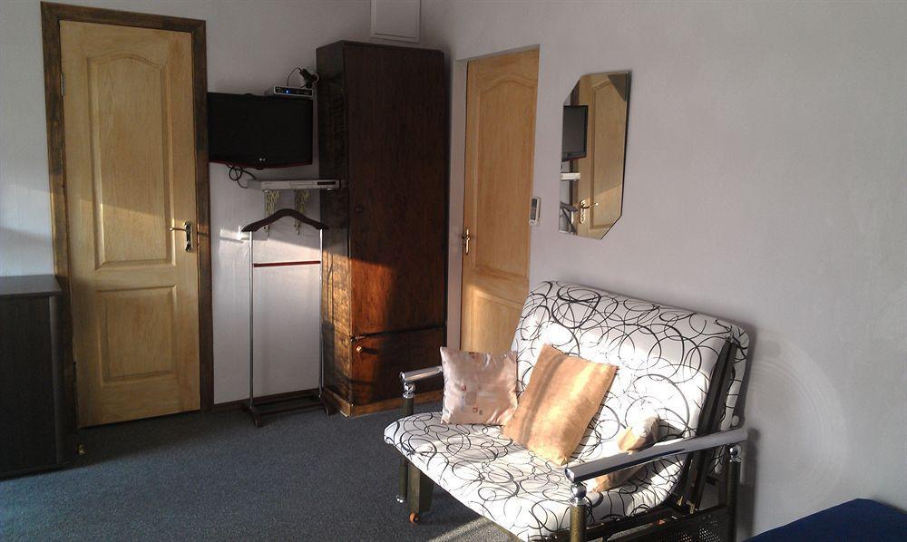 Yellowunlimited Hotel Harkiv Dış mekan fotoğraf