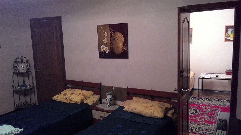 Yellowunlimited Hotel Harkiv Dış mekan fotoğraf