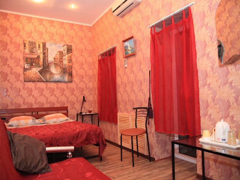 Yellowunlimited Hotel Harkiv Dış mekan fotoğraf